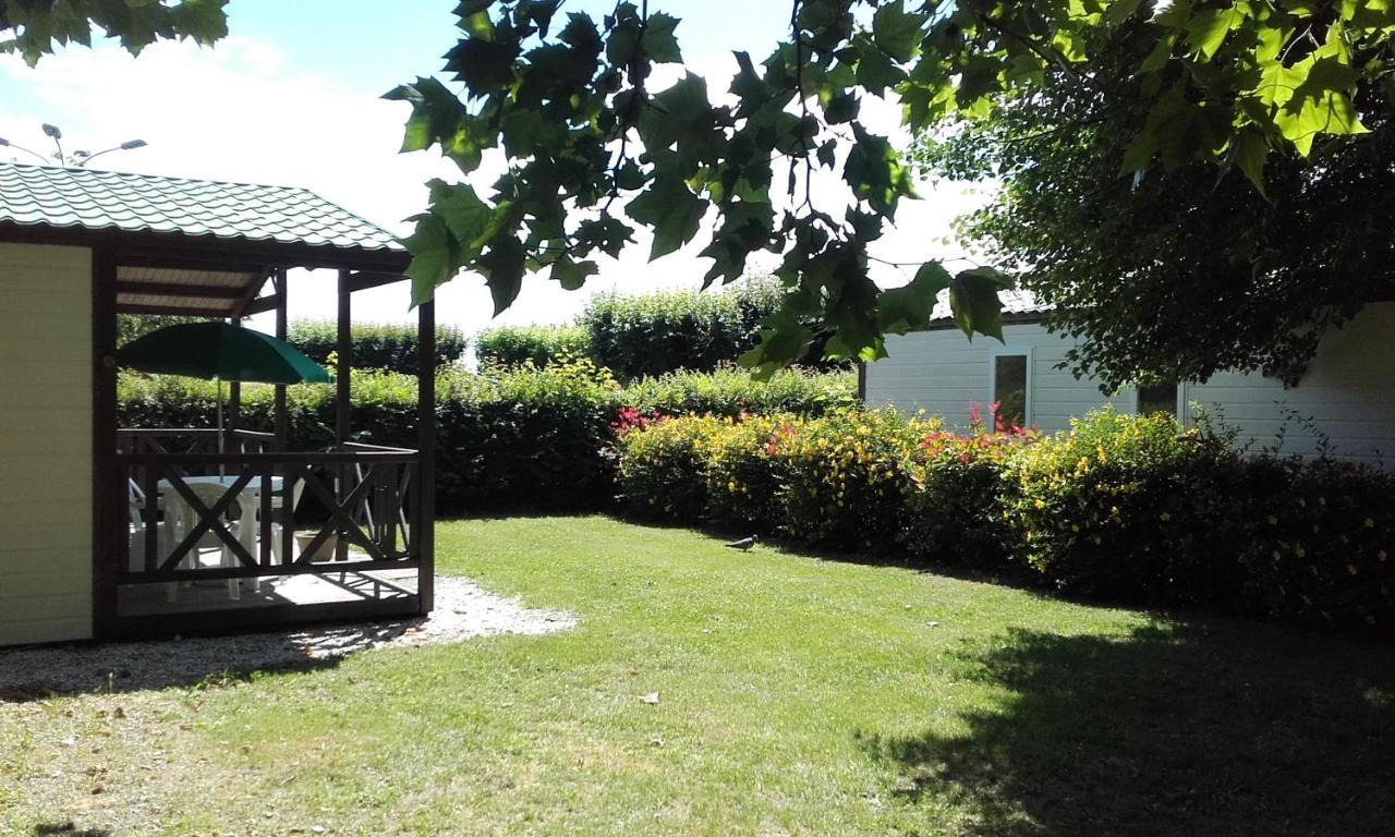 Camping Le Sorlut Cozes Exterior foto