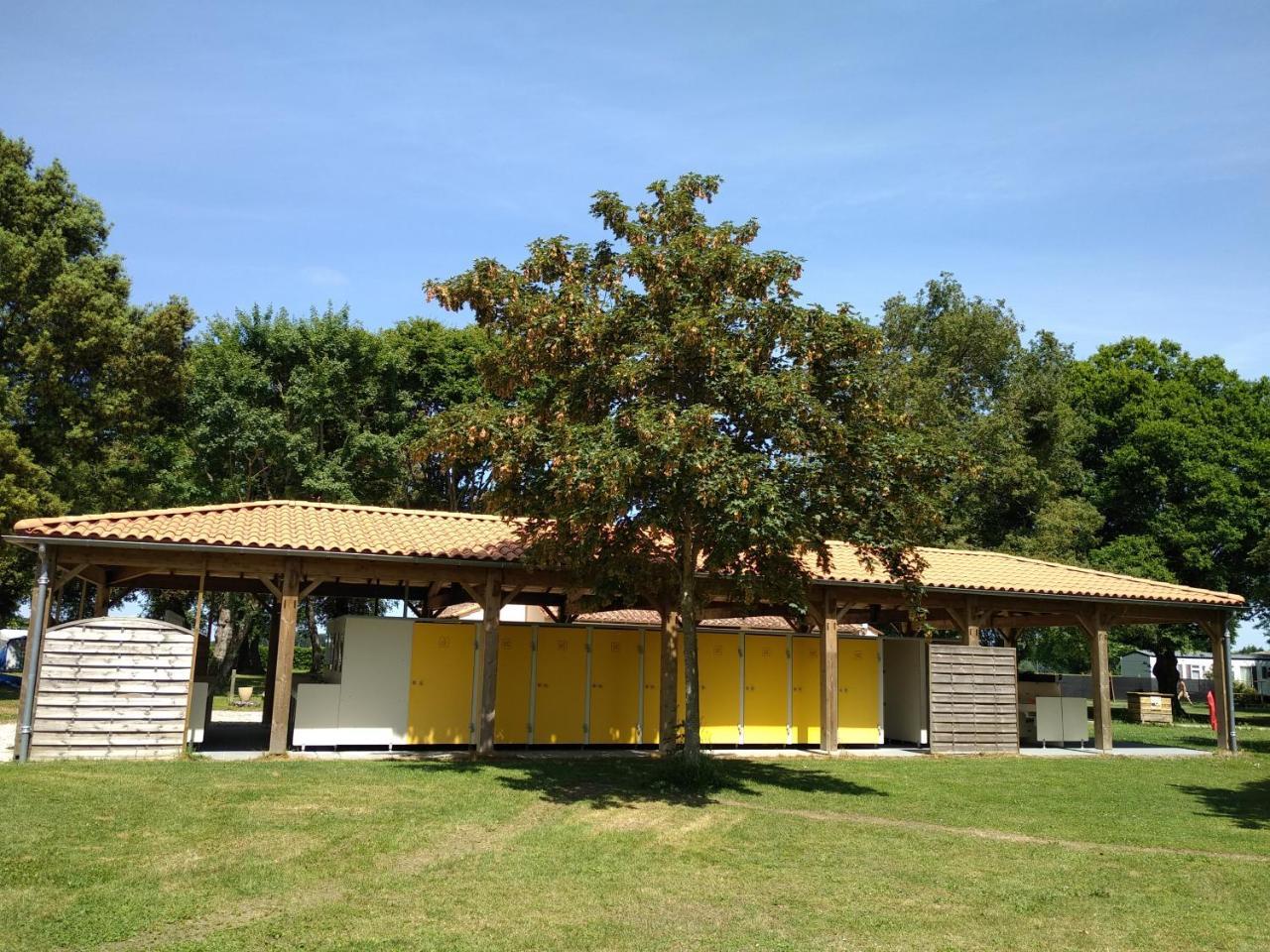 Camping Le Sorlut Cozes Exterior foto