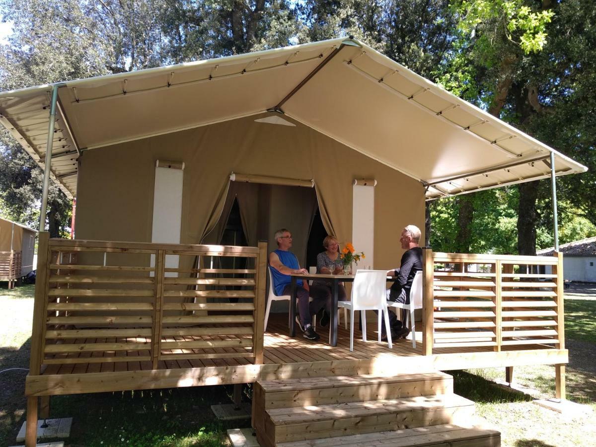 Camping Le Sorlut Cozes Exterior foto