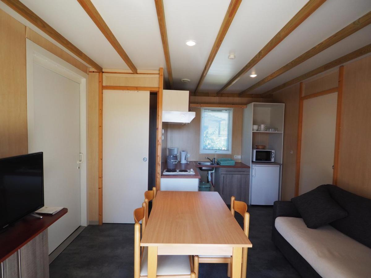 Camping Le Sorlut Cozes Exterior foto